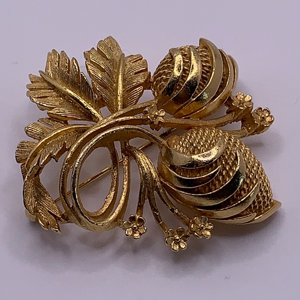 LISNER Botanical Bold Brooch